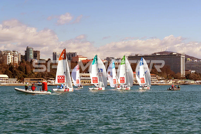 SM_J70_006_700-467.jpg